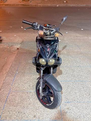 Vélo stunt modèle 2011, toujours propre, couleur noire. - 2