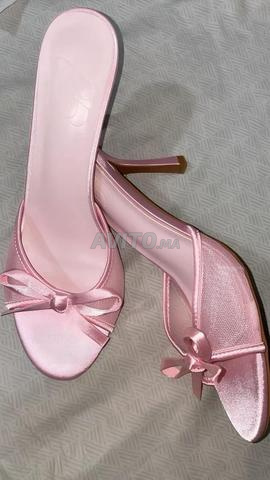 Sandale Shein achetée 250 dirhams, jamais portée, taille 37 - 2