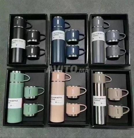 ⚡️ Thermos avec 3 tasses ‼️75dh‼️ - 2