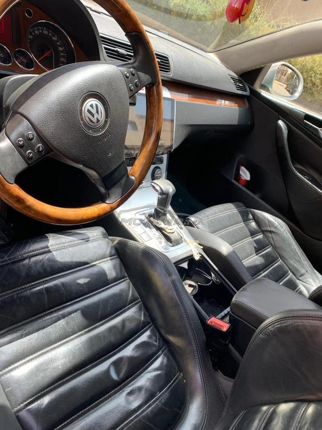  nPassat Volkswagen ba9a n9iya  motor mazyaa