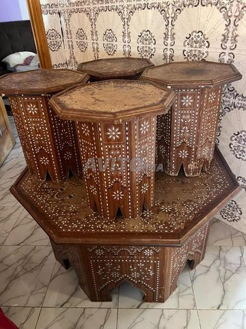 طاولة كبيرة مع 4 كراسيها - 2