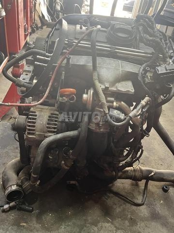 Moteur Golf 5 2l 140ch bien - 2
