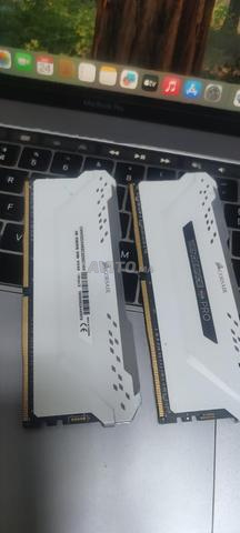 CORSAIR 32 Go DDR4 RGB - 2