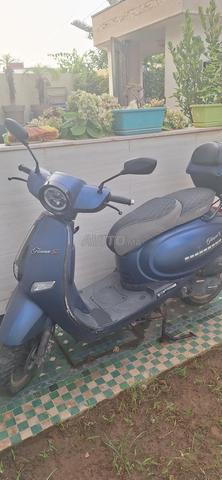 Moto en bon état - 2