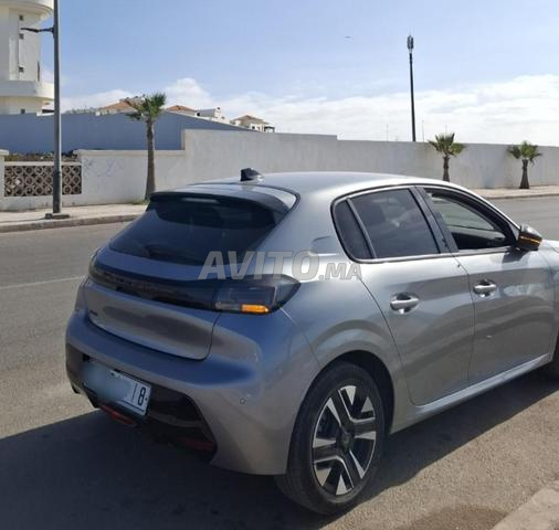 Peugeot 208 Diesel Manuelle 2025 à Casablanca - 2