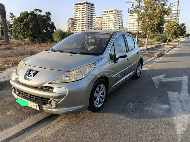 Peugeot 207 Essence Manuelle 2007 à Casablanca