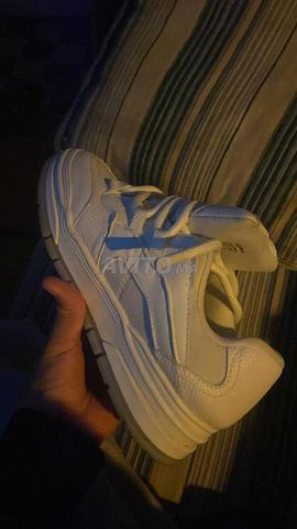 Chaussures Bershka blanches, encore propres, portées 1 fois - 2