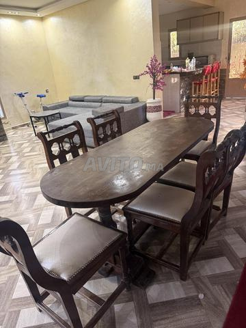 Table 6 chaises