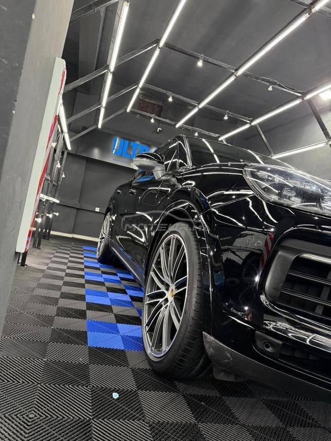 Porsche Cayenne 2019 Toute Option Excellent État 