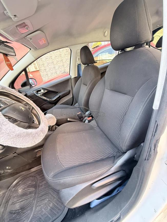 PEUGEOT 208 Active (2019 / Diesel)