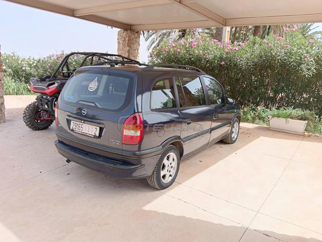 Opel Zafira Diesel Manuelle 2000 à Ain Taoujdate