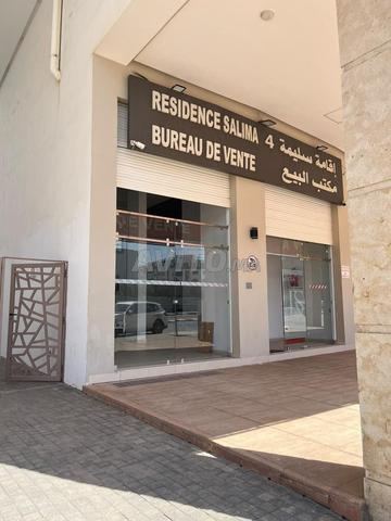 Local commercial à vendre/louer avec zone d'arcade