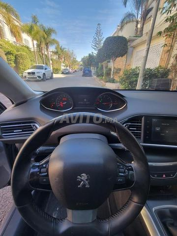 Peugeot 308 en bon état - 2
