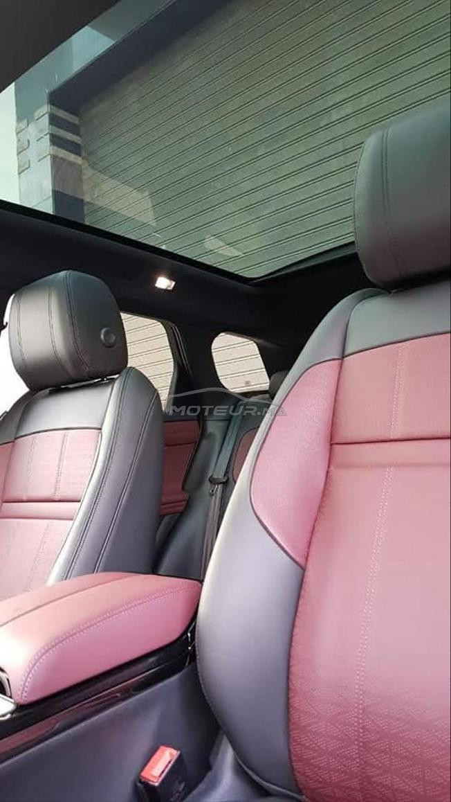 Land rover évoque Bébé velar R-dynamic 