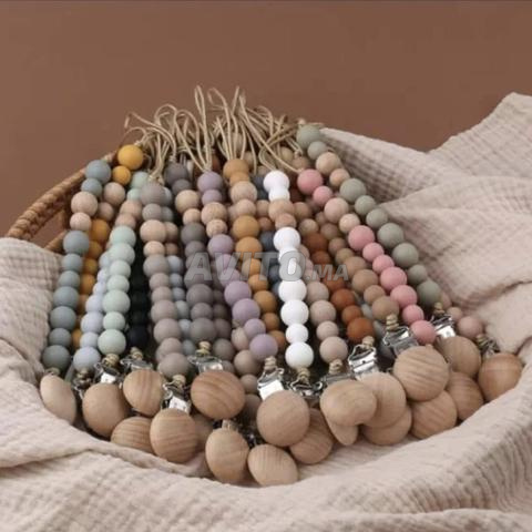 Déstockage BIBS Tétines, boîtes et attaches tétine - 2