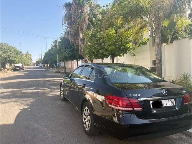 Mercedes e220d faible kilométrage 2014 