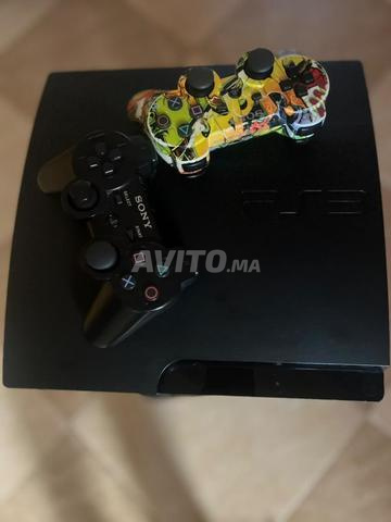PlayStation 3 Slim 500Go avec 2 manettes - 2