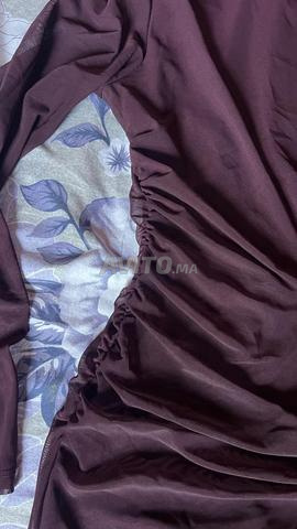 Stradivarius burgundy dress - 2