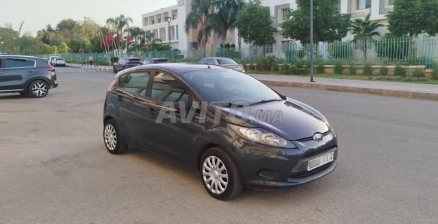 Ford Fiesta très très bon état - 2