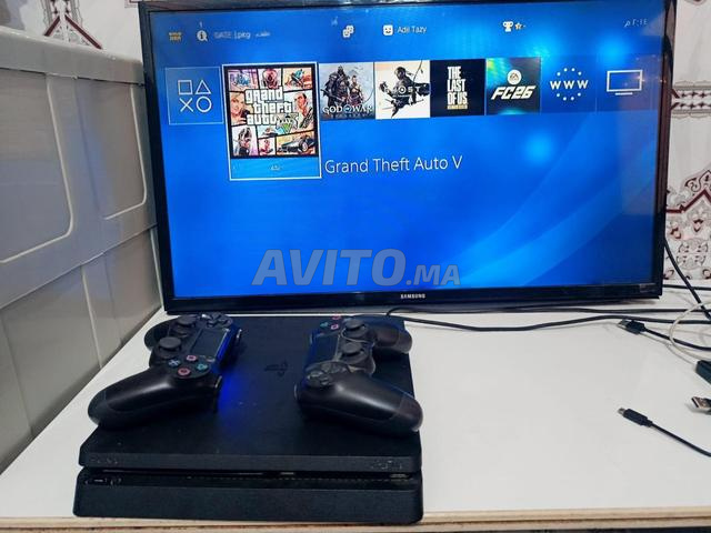 PS4 Slim flashée 500 Go avec 2 manettes - 2