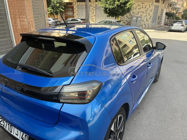 Peugeot 208 Diesel Manuelle 2024 à Tanger