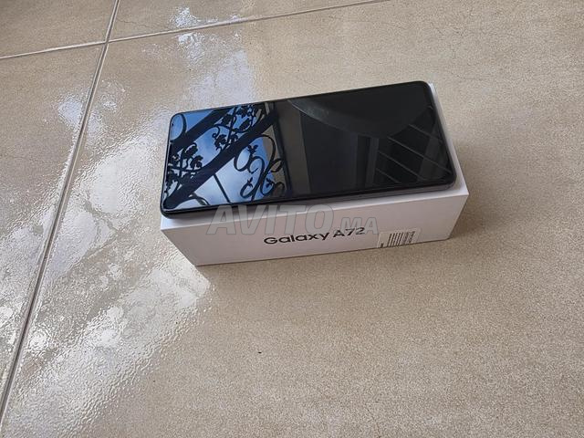 Samsung Galaxy A72 256Go / 8Go avec boîte - 2