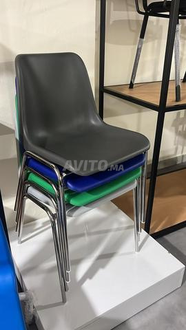 Chaise ISO Moderne en Plastique - 2