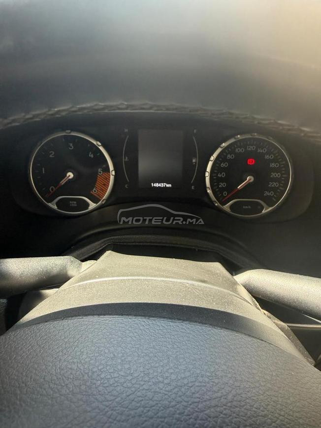 jeeb renegade modèle 2019 automatique 