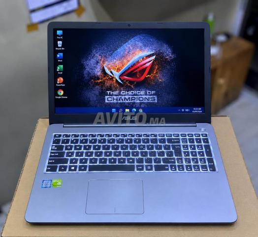 Asus i7 6ème génération double graphique RAM 8 Go SSD et 500 Go