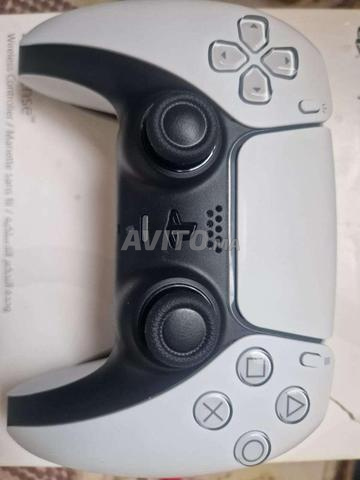 Manette originale PS5 (achetée neuve en 2025) - 2