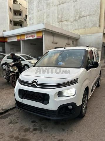 Citroën Berlingo Diesel Manuelle 2022 à Casablanca - 2