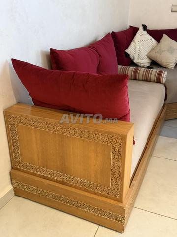 Salon marocain moderne en L bois - 2