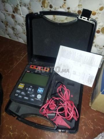 Appareil Mastech MS2302 et UNI-T UT511