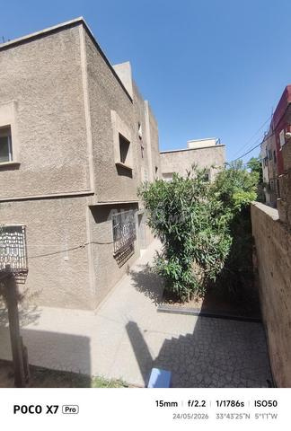 Maison à vendre 2 étages superficie totale 398