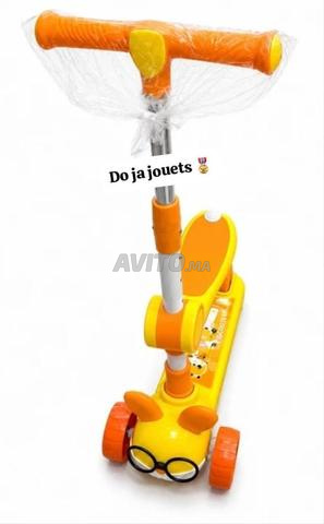 Trottinette enfants avec musique et lumière - 2