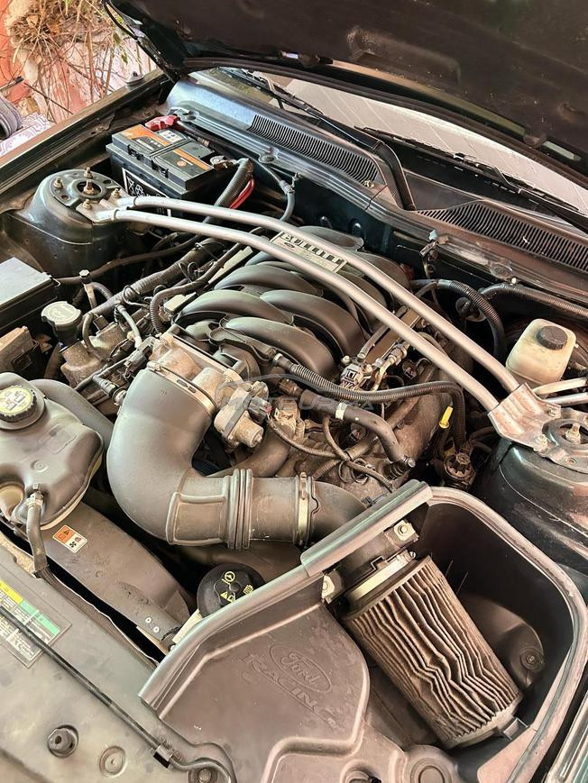 mustang v8 bullitt 