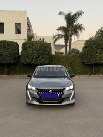 Peugeot 208 Diesel Manuelle 2024 à Fès - 2