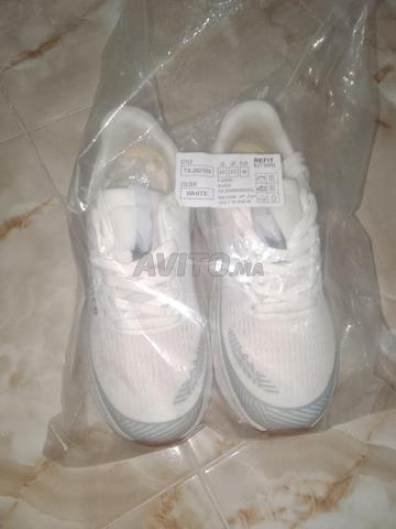 Chaussures neuves confortables New Balance taille 44