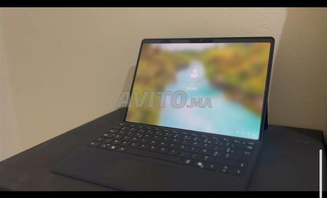 Microsoft Surface Pro 10 - 2