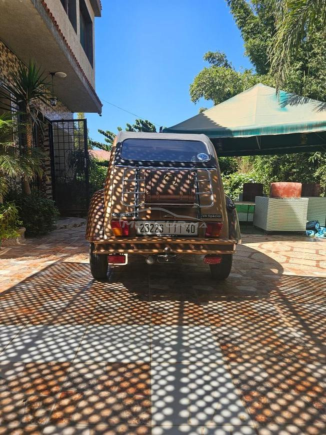 Citroën 2cv avec 2eme moteur inclus
