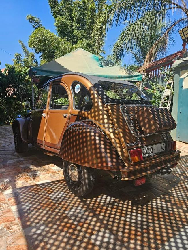 Citroën 2cv avec 2eme moteur inclus