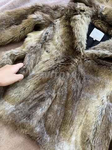Manteau fausse fourrure Zara taille S - 2