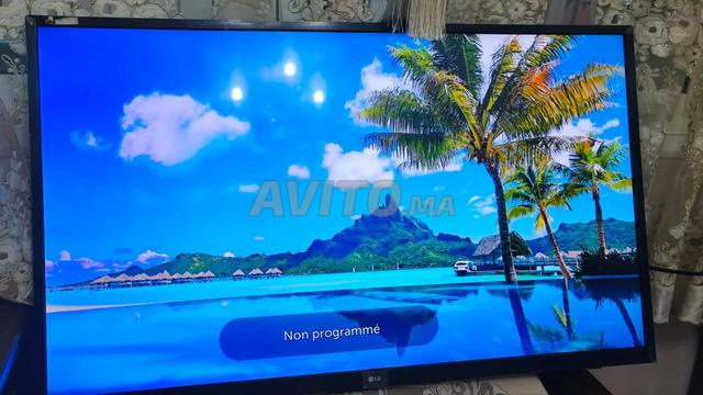 TV LG smart 43 pouce - 2
