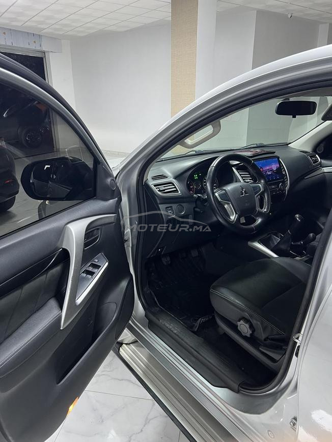 Mitsubishi Pajero 2018 manuel 