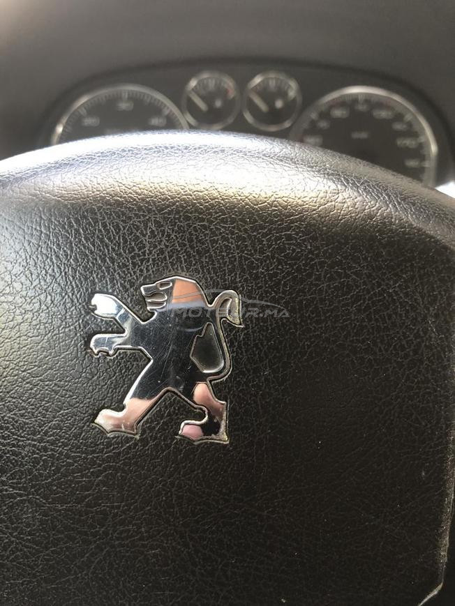PEUGEOT 