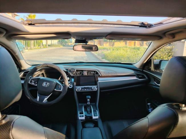 Honda Civic Essence Automatique 2016 à Bouskoura
