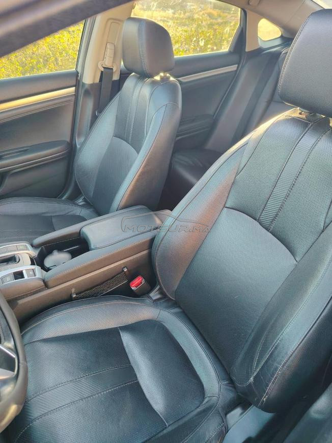 Honda Civic Essence Automatique 2016 à Bouskoura