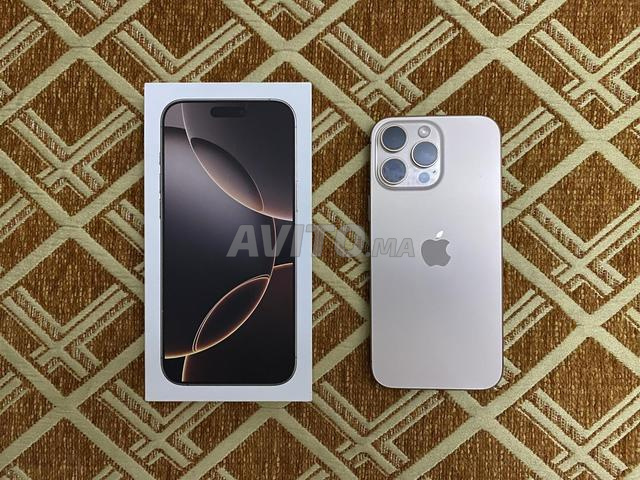 iPhone 16 Pro Max 256 Go – Desert Titanium - 2