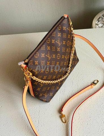 Sac Louis Vuitton Pochette LV5320 - 2