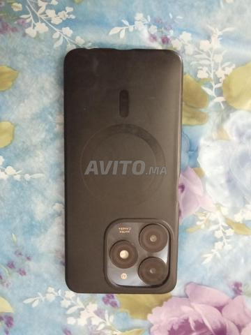 Téléphone en bon état à vendre - 2